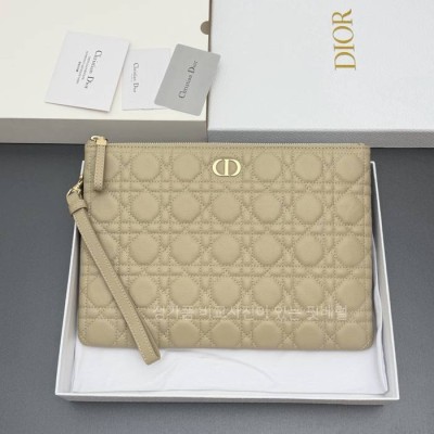 디* 카로 데일리 파우치 클러치백