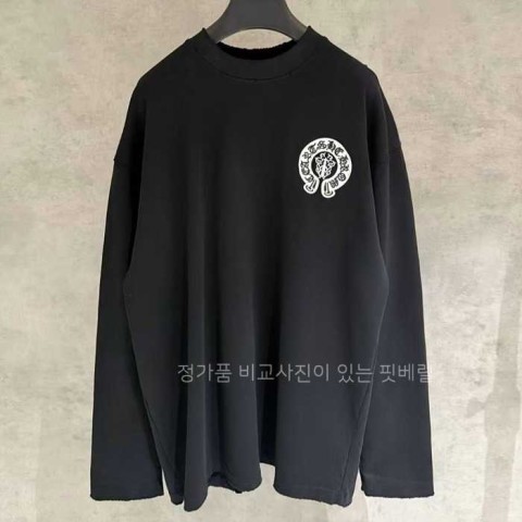 [국내배송] 크*하츠 플래그 대거 오버 롱슬리브 티셔츠