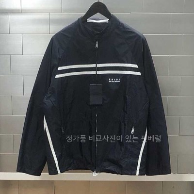 [국내배송] 프*다 리나일론 바람막이