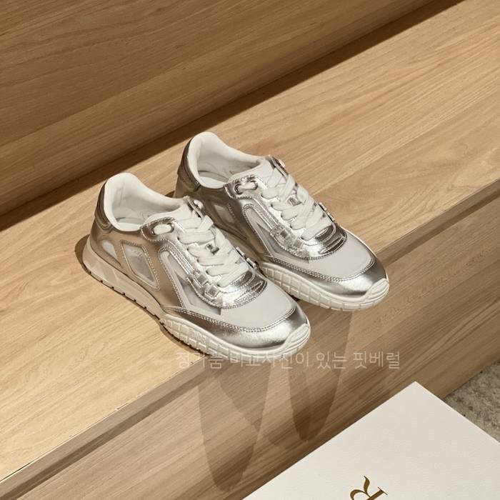 디* 테크 스니커즈 여성용