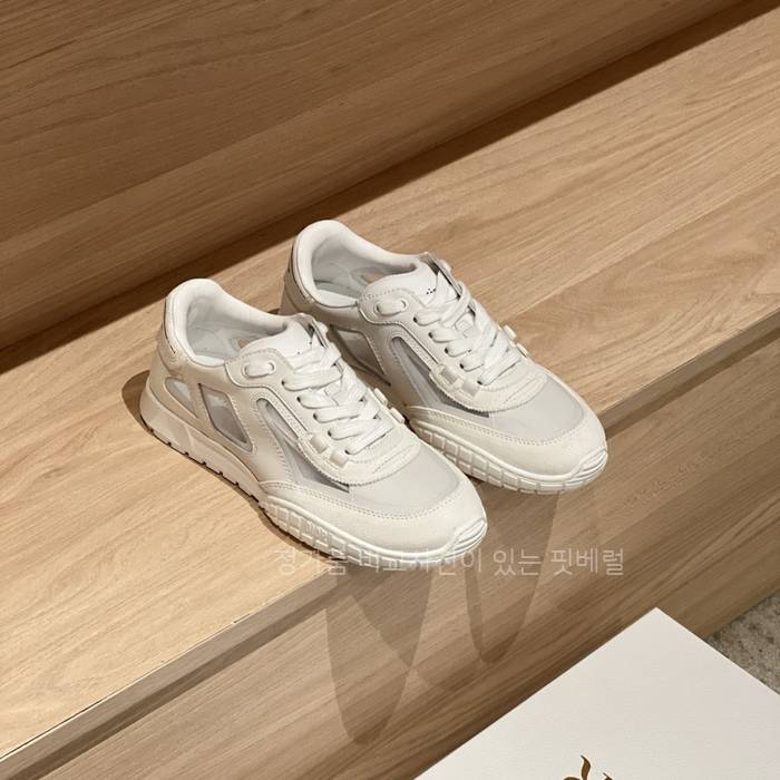 디* 테크 스니커즈 여성용