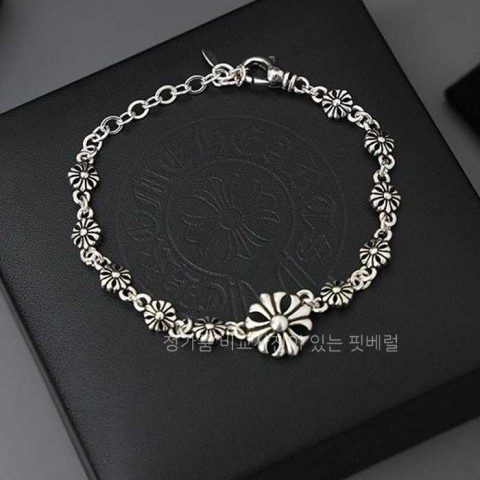 [국내배송] 크*하츠 CH 플러스 펜타곤 팔찌