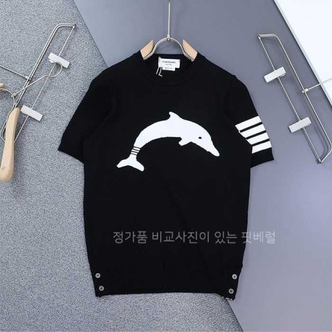 [국내배송] 톰*라운 돌핀 인타르시아 라운드 반팔 니트