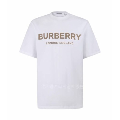 버*리 로고 프린트 반팔티셔츠