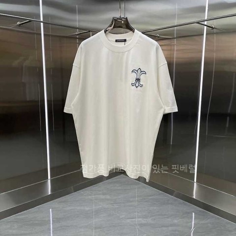 [국내배송] 크*하츠 반팔