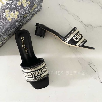 [국내배송] 디* 디웨이 뮬 힐 체크앤디올 자수 코튼 네이비 블루