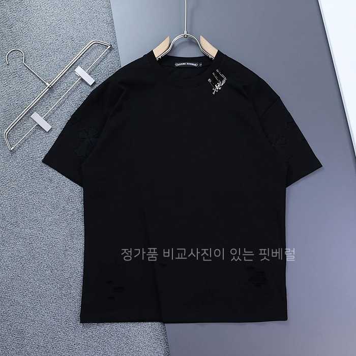 [국내배송] 크*하츠 빈티지 클립 크로스 라운드 반팔 티셔츠