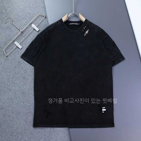 [국내배송] 크*하츠 빈티지 데미지 워싱 클립 크로스 라운드 티셔츠