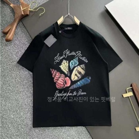 [국내배송] 루*비통 조가비로고 라운드 티셔츠 (2color)