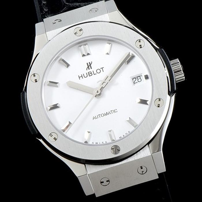 휴블럿(HUBLOT)클래식 퓨전 티타늄 화이트 38MM