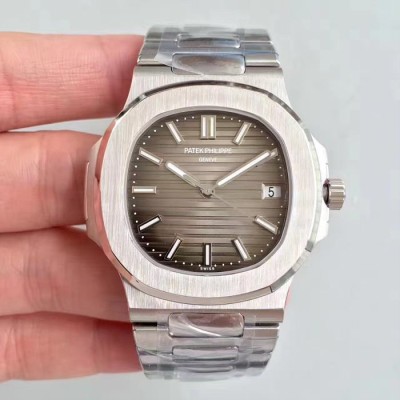 파텍필립(PATEK PHILIPPE)노틸러스 점보 5711 그레이